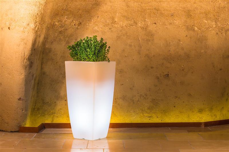 Leuchtvase STILO Viereckig Top  cm 39 x 39  - H 90 cm Licht weiss