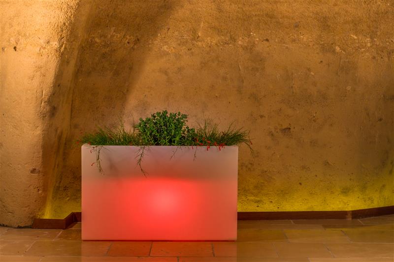 Leuchtvase FLOWERPOT Viereckig cm.80x35 H 50 Licht rot
