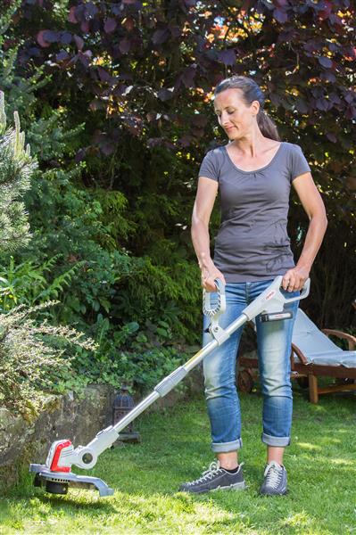 IKRA Akku-Trimmer IAT 20-1M (20 V / 2,0 Ah)