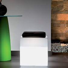 Leucht Würfel Comfy mit Kissen Viereckig 40x40X40 cm Licht vielfarbige LED Akku Ausstellungsstück